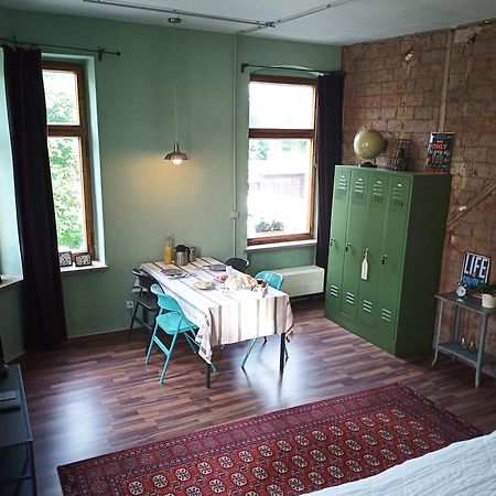 Zur Friedrichsruh Bed & Breakfast Oelsnitz  Exterior photo